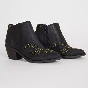 Lucky Brand Maiaa Black Studded Leather Ankle Booties, Size 8M